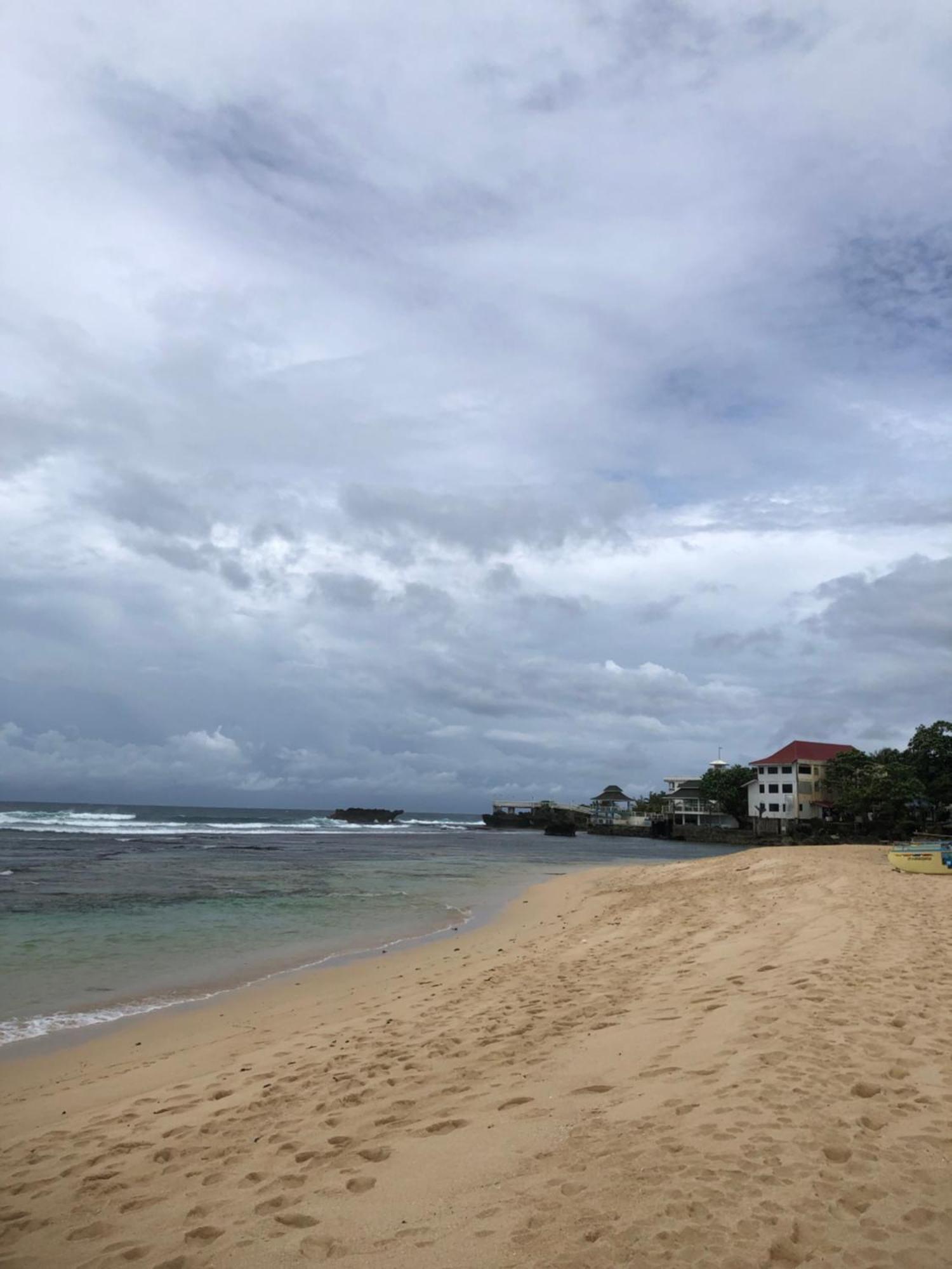 Traditional Private Guesthouse In Patar Beach Bolinao Exterior photo